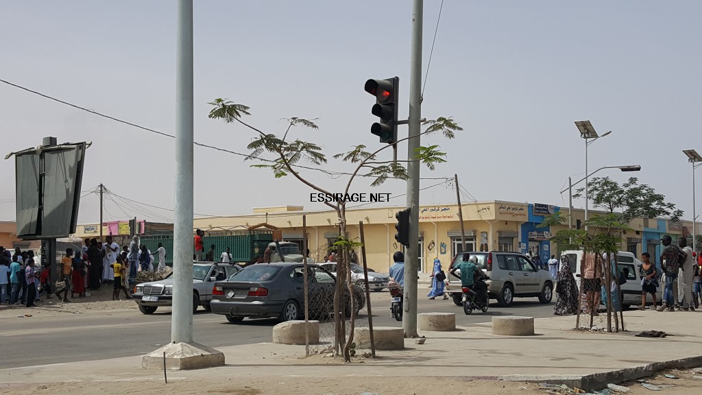 " بعض المتظاهرين عند ملتقي طريق المقاومة "