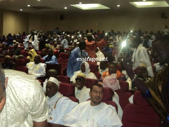 " صورة من قصر المؤتمرات "