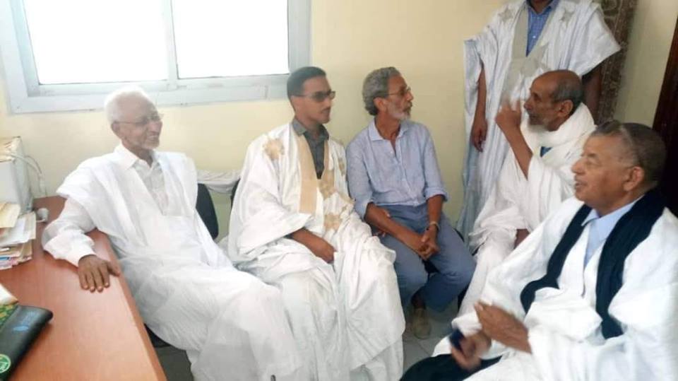 "شخصيات استقبلت الرئيس "