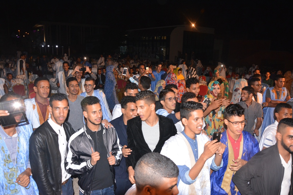 " بعض الحضور الشبابي "