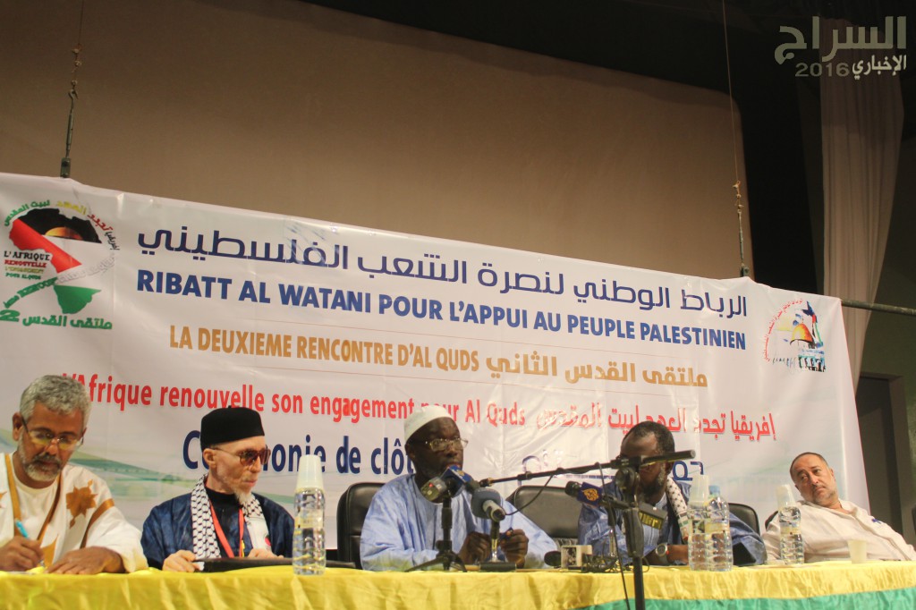 " خلال الندوة أمس "